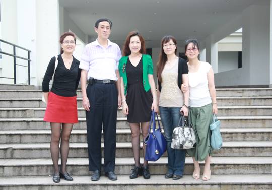 資深健康節(jié)目主持人翁進蒞臨我院講學(xué)