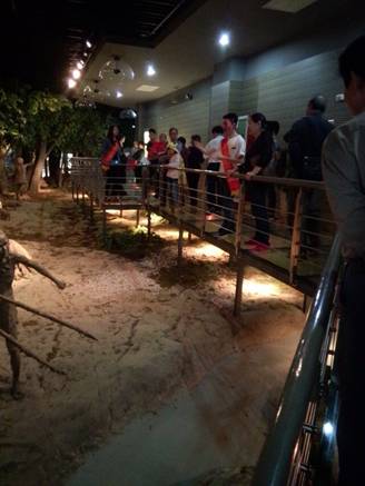 時代先鋒協(xié)會解說詞講解隊志愿服務(wù)順利開展